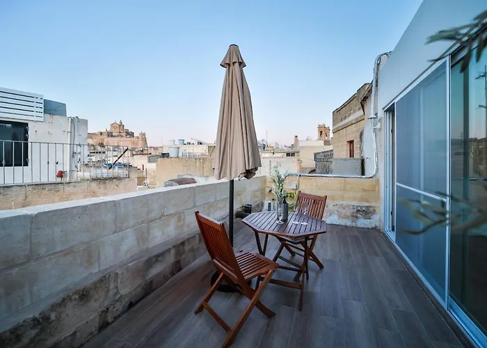 Bell & Beam - A Timeless Gozitan In Holiday home