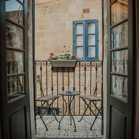 Bell & Beam - A Timeless Gozitan In * Victoria