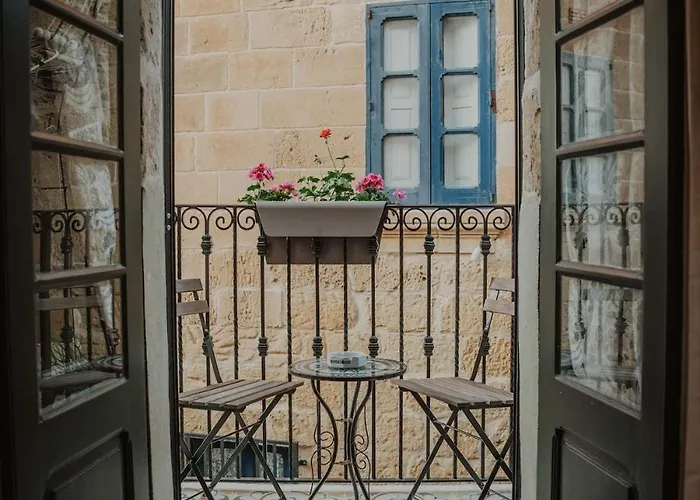 Bell & Beam - A Timeless Gozitan In * Victoria